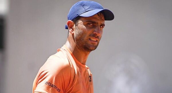 ROBERT FARAH