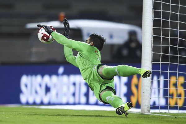 GUDIÑO ATAJA PENAL CRUZ AZUL