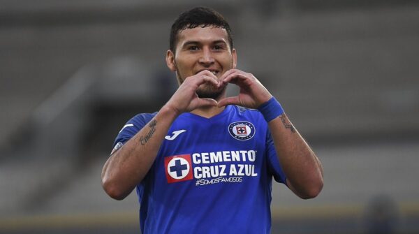 JUAN ESCOBAR CRUZ AZUL