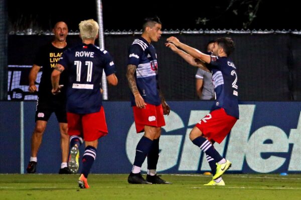 REVOLUTION CELEBRA GOL