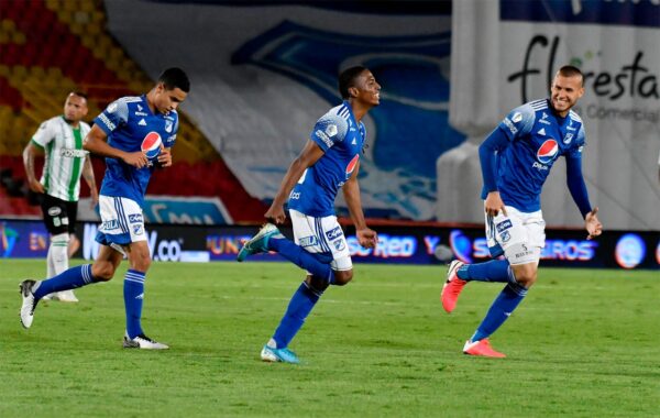 MILLONARIOS CELEBRA VS NACIONAL CLASICO FPC