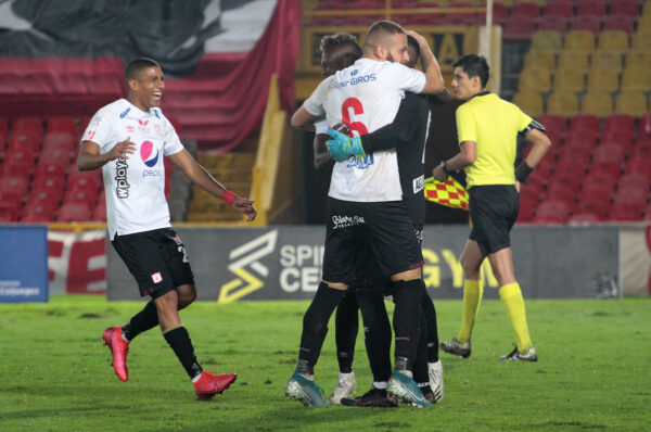 AMERICA CLASIFICA A CUARTOS DE LA COPA COLOMBIA