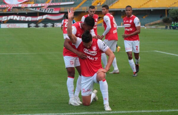 SANTA FE CELEBRA GOL LIGA VS CHICO