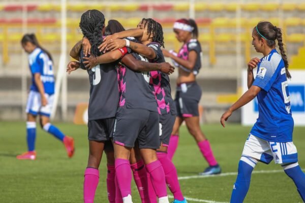 SANTA FE MILLONARIOS CLASICO FEMENINA