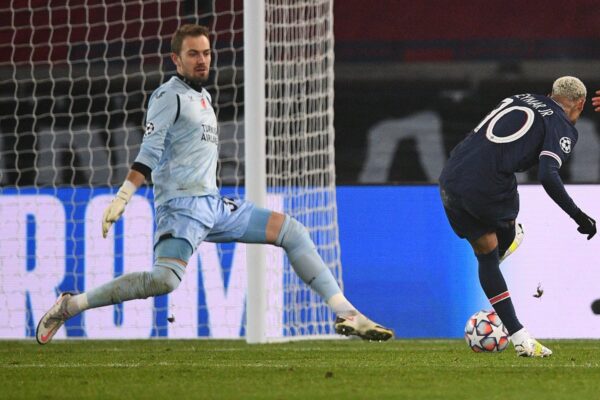 PSG GANÓ A ISTANBUL EN LA SEXTA JORNADA