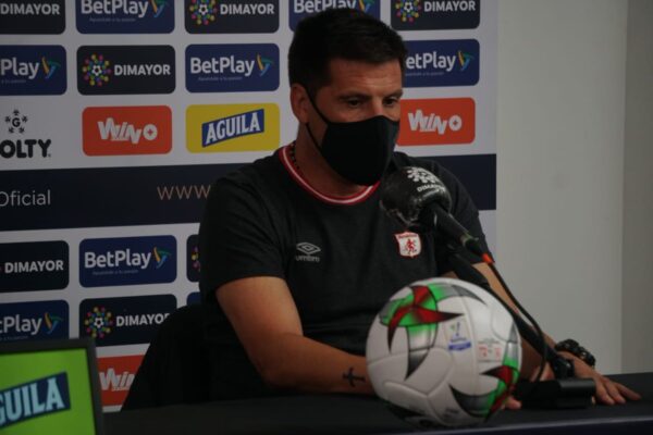 RUEDA DE PRENSA FINAL VUELTA