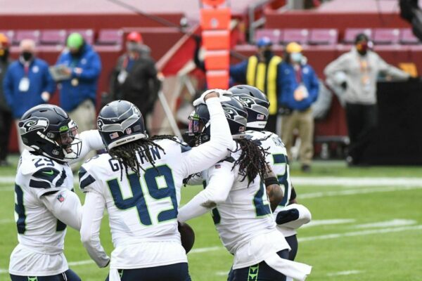 SEAHAWKS CELEBRAN CLASIFICACION