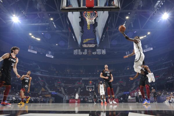 BROOKLYN PIERDE CONTRA CLEVELAND