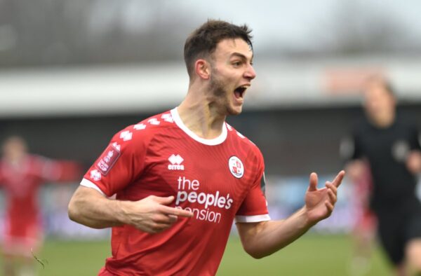 CRAWLEY TOWN ELIMINÓ AL LEEDS