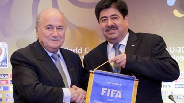 LUIS BEDOYA Y SEPP BLATTER