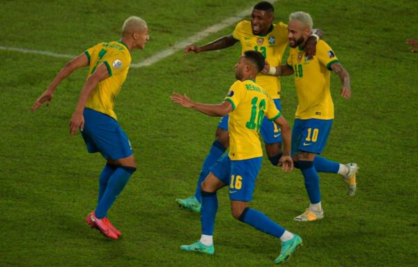 BRASIL CELEBRA COPA AMERICA VS PERU