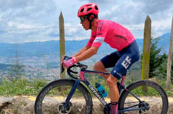 RIGOBERTO URAN ENTRENA EN EF