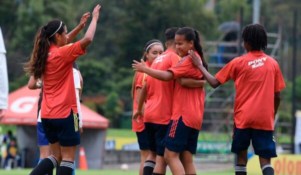 COLOMBIA FEMENINA SUB 17 VS BOGOTA FCF