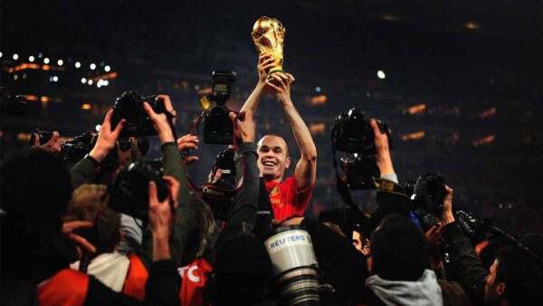 ANDRES INIESTA ESPANA CAMPEON SUDAFRICA 2010