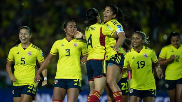 CATALINA USME CELEBRA COPA AMERICA FEMENINA