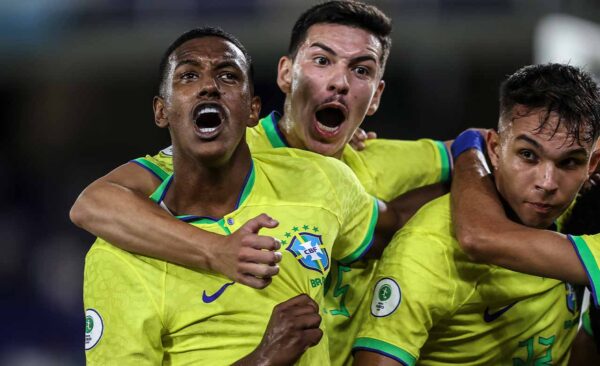 BRASIL CELEBRA SUDAMERICANO SUB 20