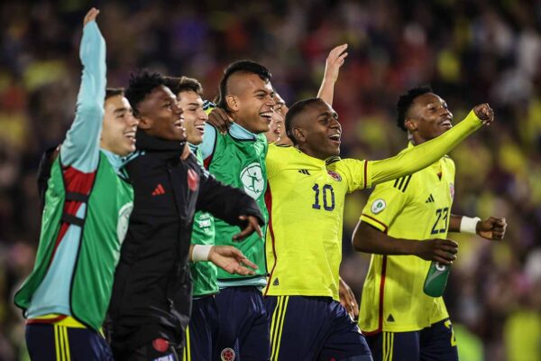 COLOMBIA CELEBRA CONTRA ECUADOR SUB20