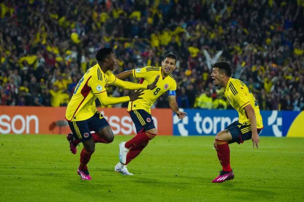 COLOMBIA CELEBRA CONTRA PARAGUAY SUB20