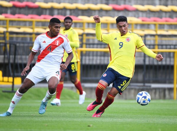 COLOMBIA PERU SUB 17 CORTESIA FCF