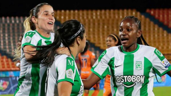 ATLETICO NACIONAL CELEBRA LIGA FEMENINA