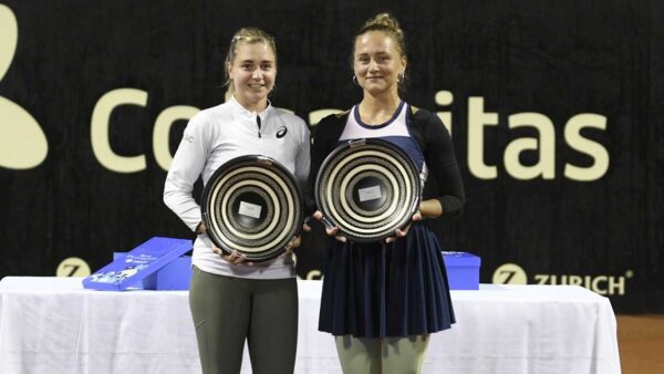 CAMPEONAS COPA COLSANITAS DOBLES