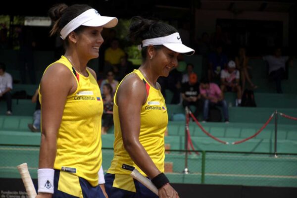 YULAIANA LIZARAZO Y MARIA PAULINA PEREZ BJKCUP