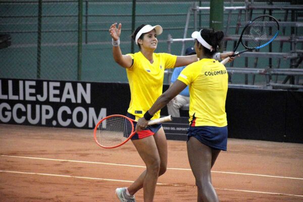 YULIANA LIZARAZO Y MARIA PAULINA PEREZ BJKCUP 2