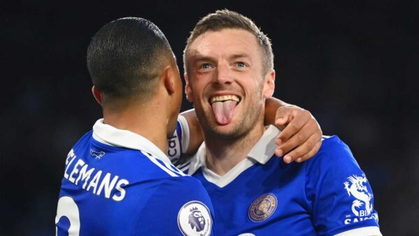 JAMIE VARDY CELEBRA LEICESTER