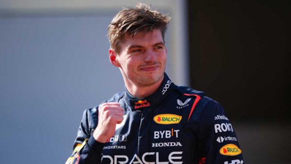 MAX VERSTAPPEN CELEBRA POLE EN MONACO