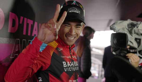 SANTIAGO BUITRAGO GANA ETAPA 19 GIRO DE ITALIA