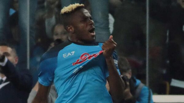 VICTOR OSIMHEN CELEBRA NAPOLI CAMPEON