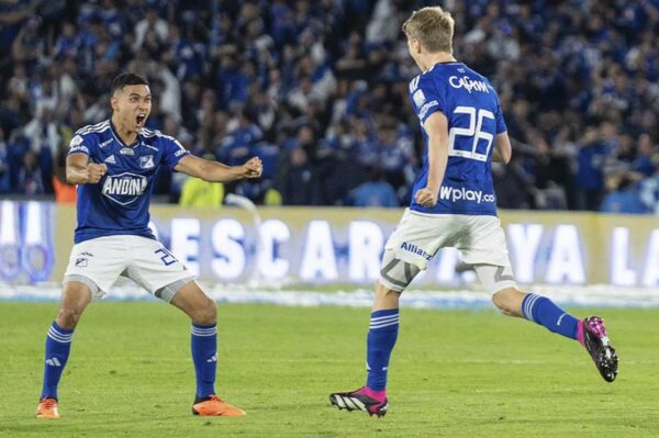 MILLONARIOS CELEBRA GOL FINAL