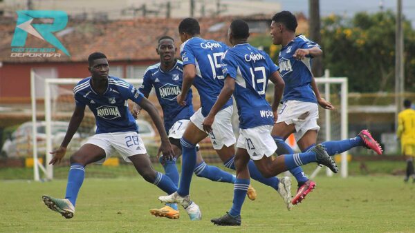 MILLONARIOS CELEBRA SUPERCOPA JUVENIL FCF