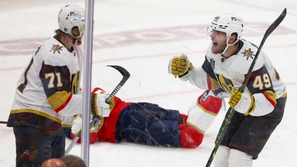 VEGAS GOLDEN KNIGHTS JUEGO 4 COPA STANLEY