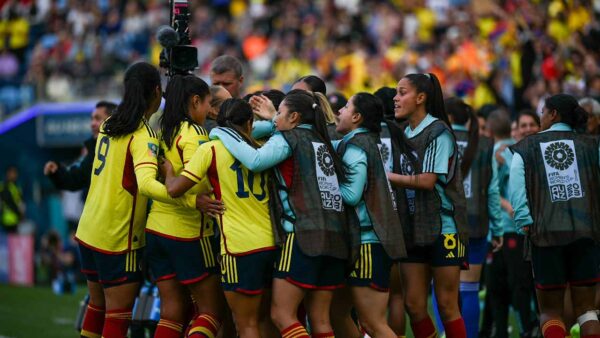 COLOMBIA CELEBRA COPA MUNDIAL FEMENINA VS COREA