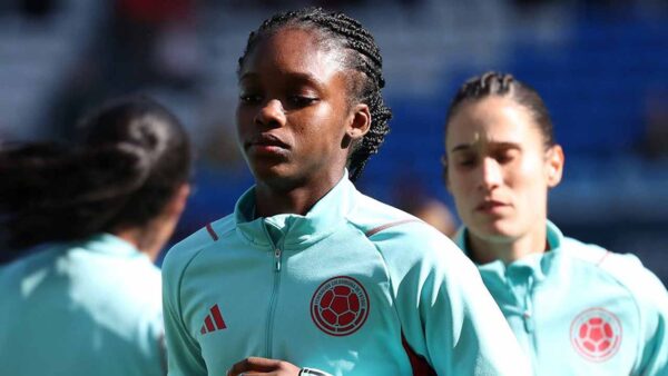 LINDA CAICEDO ENTRENA CON COLOMBIA