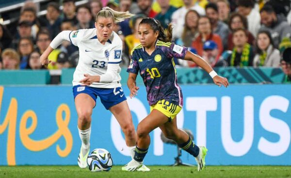 LEICY SANTOS COLOMBIA INGLATERRA MUNDIAL FEMENINO