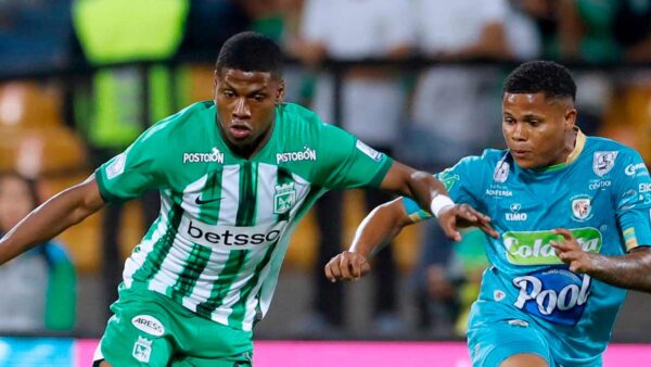 ATLÉTICO NACIONAL JAGUARES DISPUTA DE BALÓN