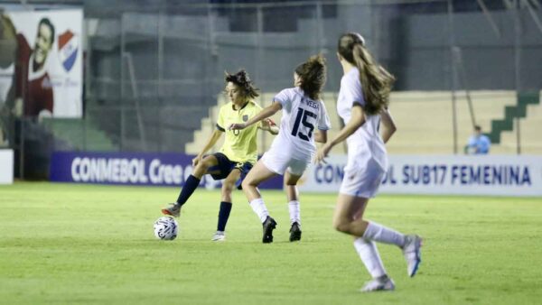 ECUADOR URUGUAY SUB 17 FEMENINO