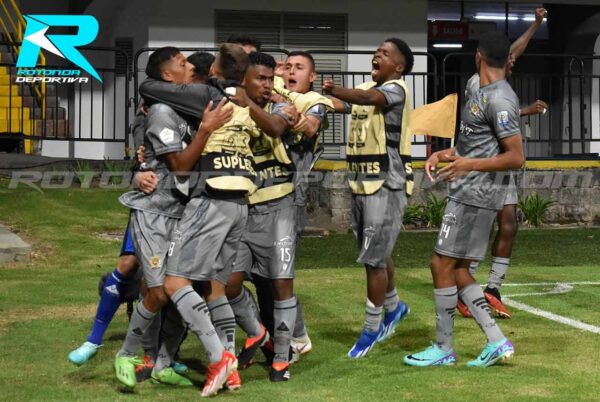 TIGRES FC CELEBRA VS LLANEROS JUAN GALINDO