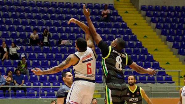 BÚCAROS TITANES LIGA BALONCESTO