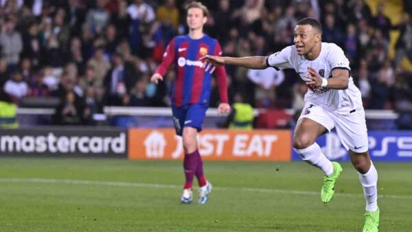 FESTEJO DE KILYAN MBAPPÉ EN LA UCL