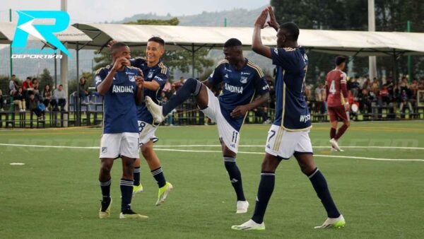 MILLONARIOS CELEBRA PLATA VINOTINTO Y ORO SUPERCOPA JUVENIL FCF