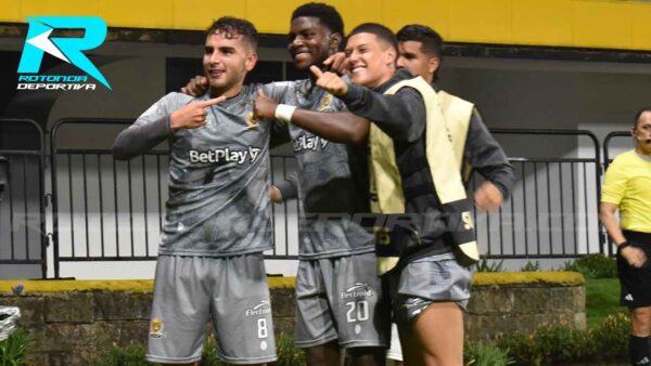 TIGRES FC CELEBRA VS JAGUARES COPA DIMAYOR