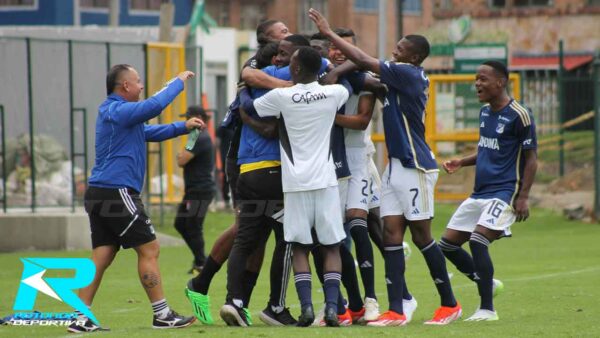 MILLONARIOS CELEBRA SUPERCOPA JUVENIL FCF EN EL OLAYA