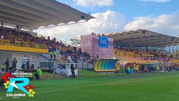 CAMARA EN EL ESTADIO DE TECHO MUNDIAL FEMENINO SUB-20