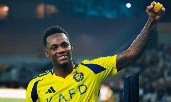 JHON DURAN CELEBRA CON AL NASSR 2025
