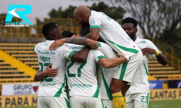 ATLETICO BUCARAMANGA CELEBRA EN TECHO 2025-I