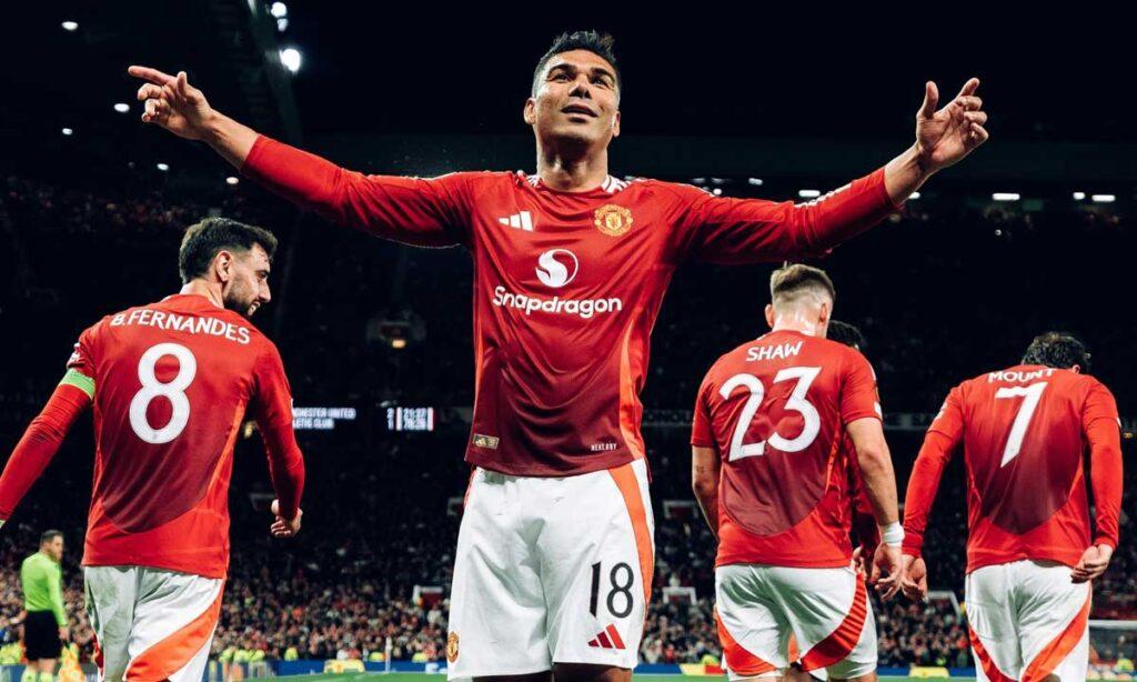 CASEMIRO CELEBRA MANCHESTER UNITED