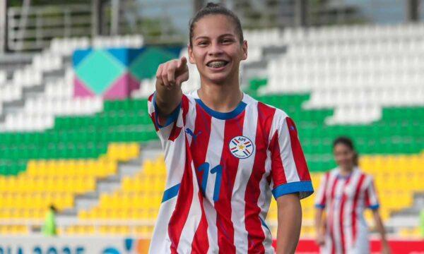 CLAUDIA MARTINEZ CELEBRA PARAGUAY SUDAMERICANO FEM SUB 17